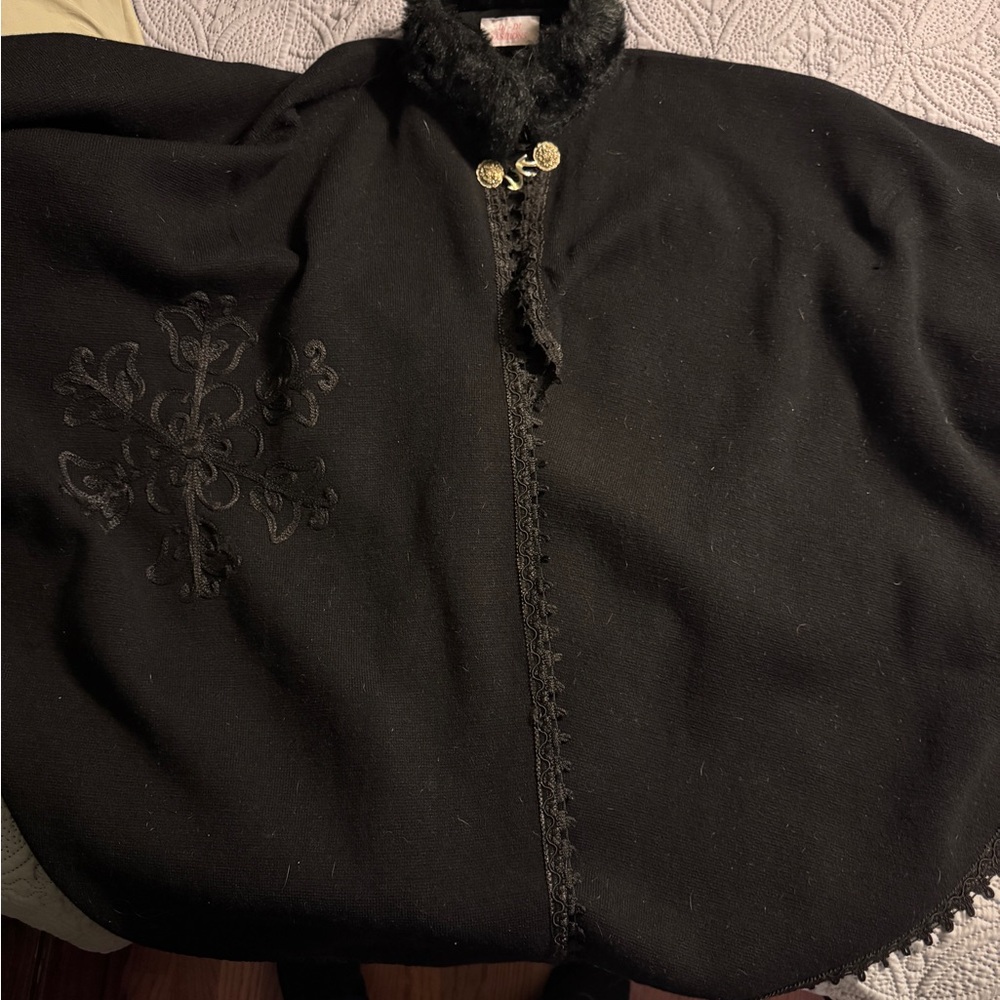 Luxurious Black Cape with Embroidered Design